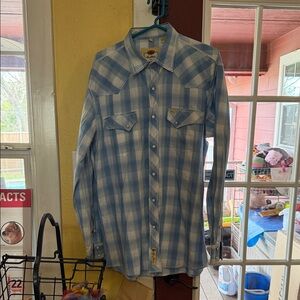 Larry Mahan Blue and White Plaid Casual Button Down Shirt